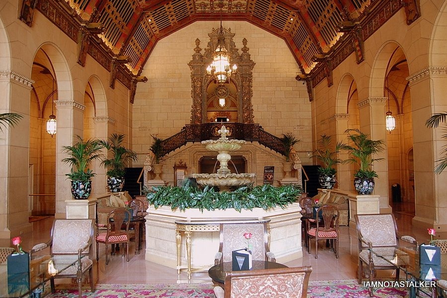 biltmore_courtyard