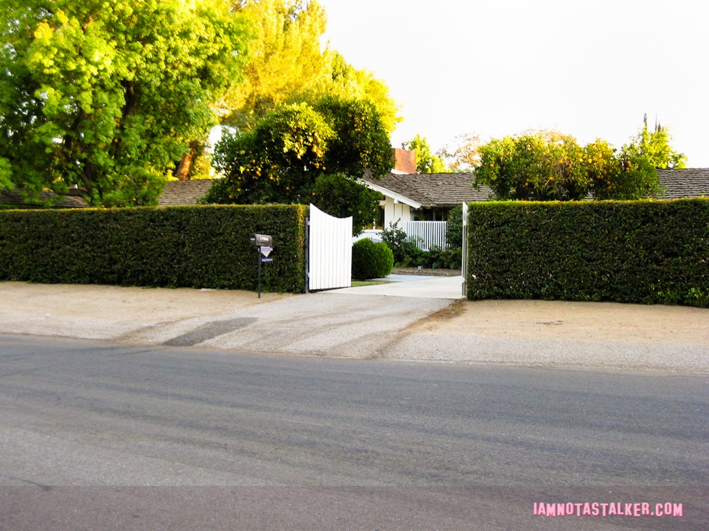 Oliver's Parents' House from A Lot Like Love-1046