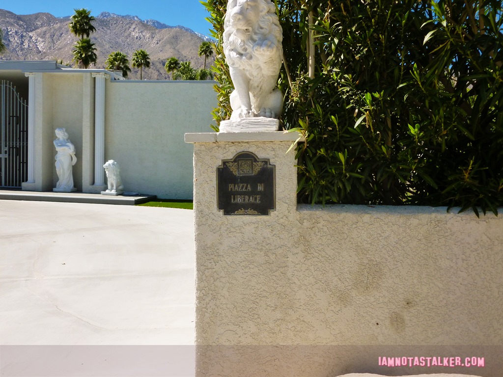 Liberace's Third Palm Springs House (14 of 23)