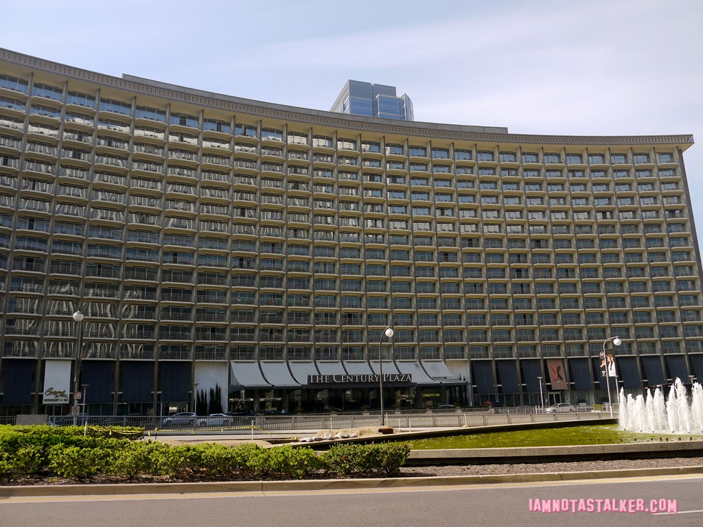 Hyatt Regency Century Plaza from The Ugly Truth-4