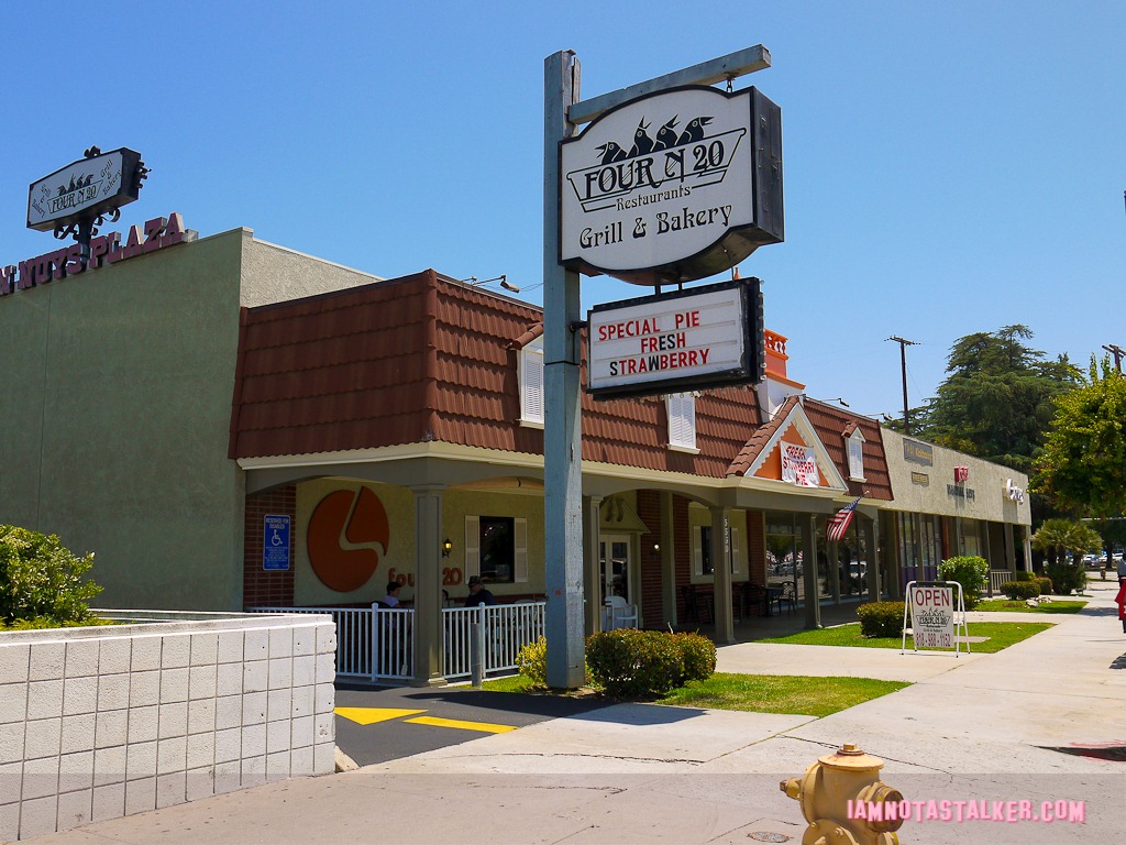 JJ's Diner- Parks and Recreation-1000130