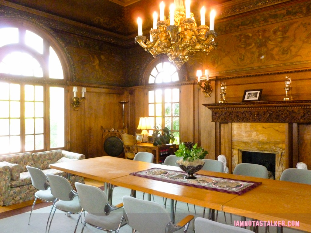 Guasti Villa from Veep-1030912