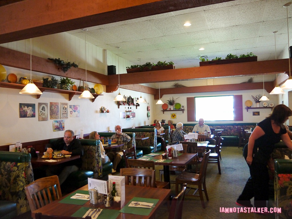 JJ's Diner- Parks and Recreation-1000106
