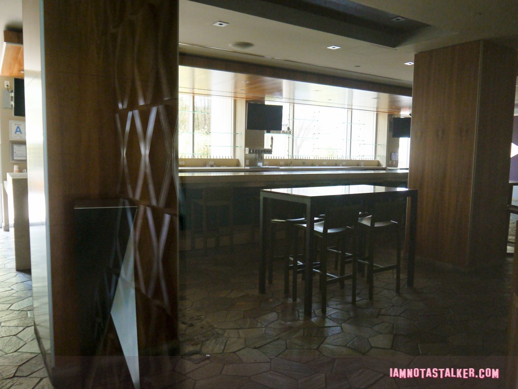 Hyatt Regency Century Plaza from The Ugly Truth-12