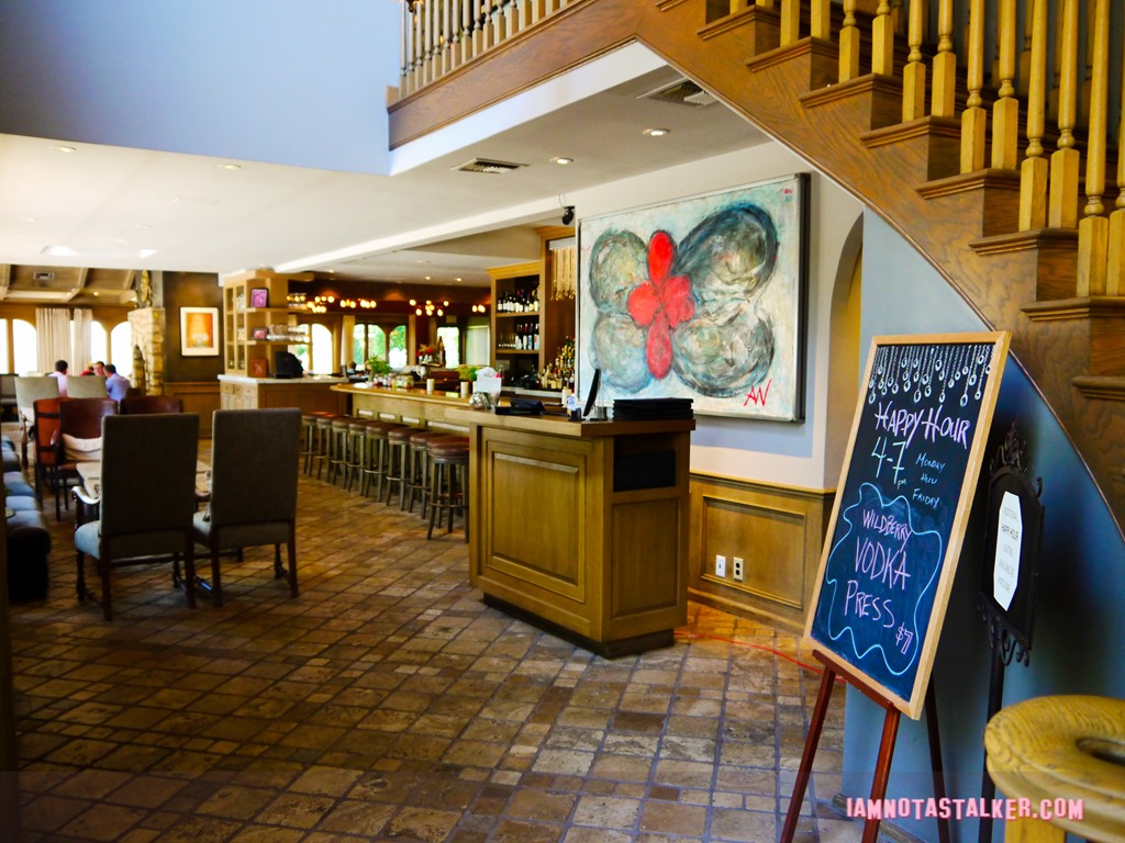 Villa Restaurant Woodland Hills Must Love Dogs (27 of 47)
