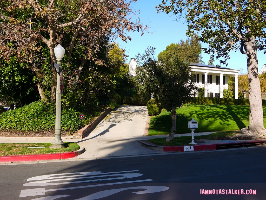 Mercedes' Friend's House License to Drive (2 of 12)