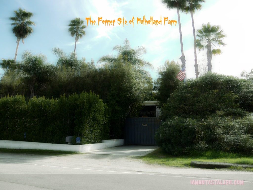 Erroll Flynn's Mulholland House (3 of 7)