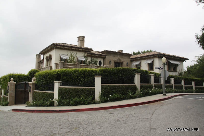 90210-marcos-house-5