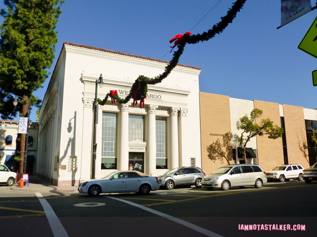Old Towne Orange Starbucks from That Thing You Do!-1130006