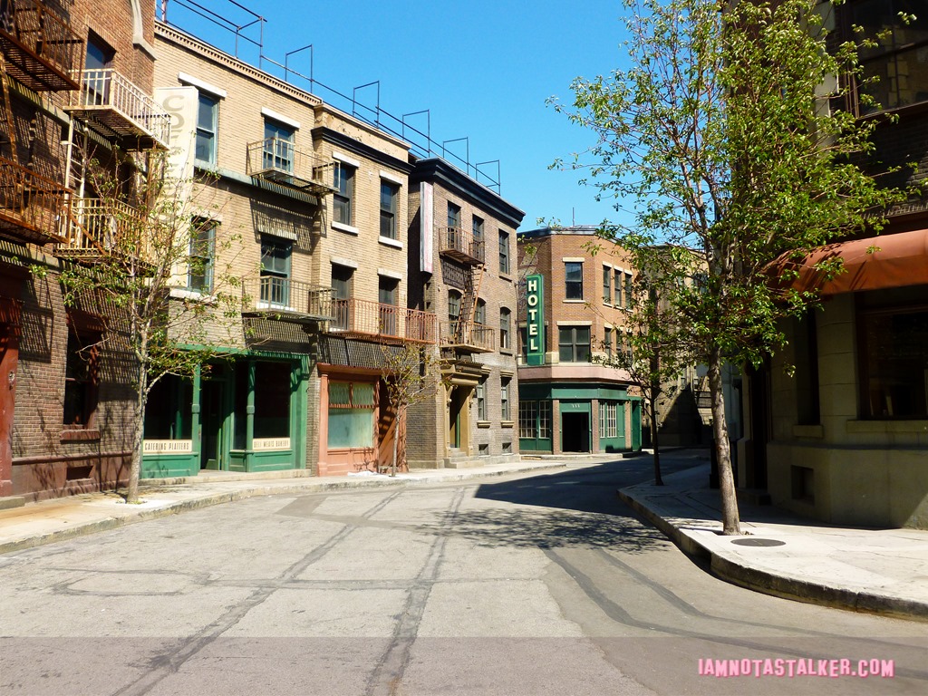Warner Bros. Tour (1 of 1)