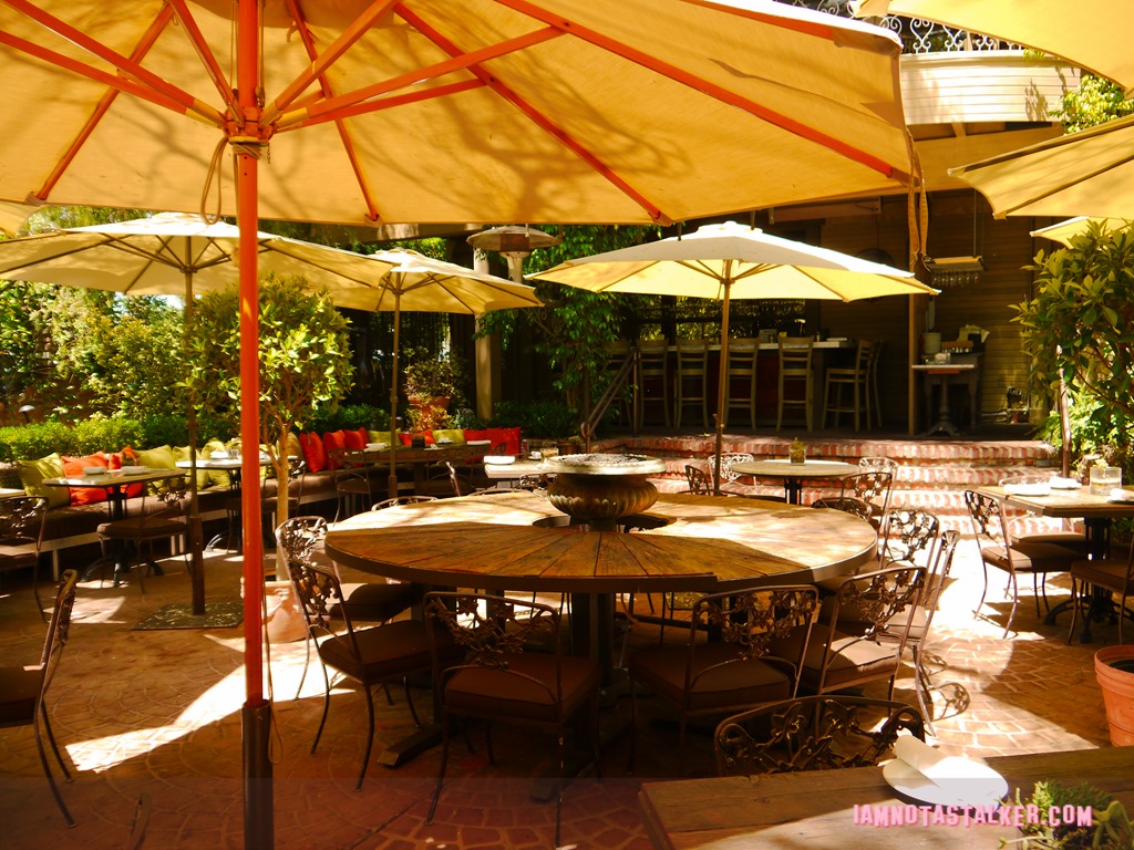Villa Restaurant Woodland Hills Must Love Dogs (13 of 47)