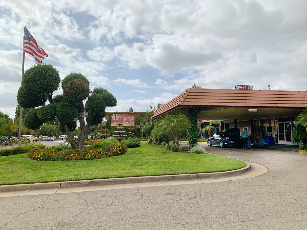 The Ontario Airport Inn from Poltergeist (23 of 23)