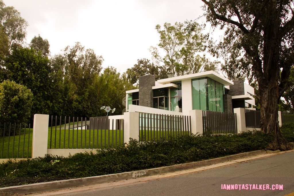 The Why Him House-7813