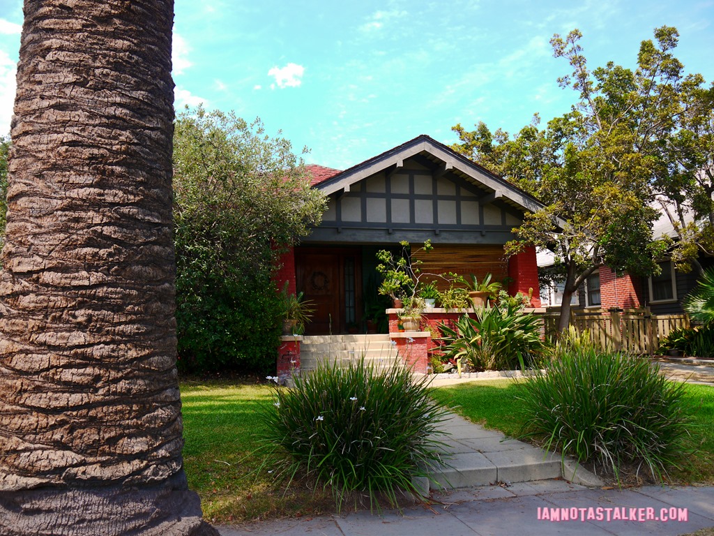 A to Z house (2 of 7)