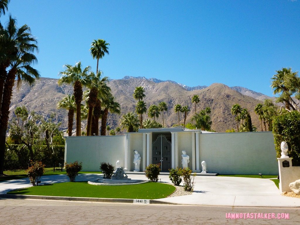 Liberace's Third Palm Springs House (11 of 23)
